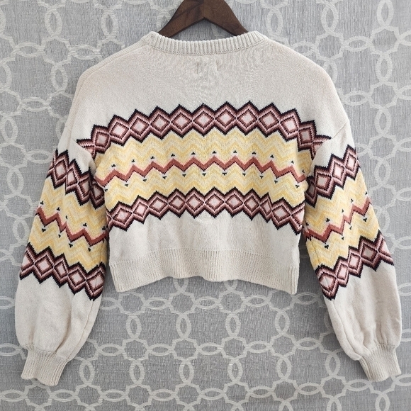 Peanuts Women's XS/PP Knit Sweater Cropped Crewneck Printed - Picture 2 of 8